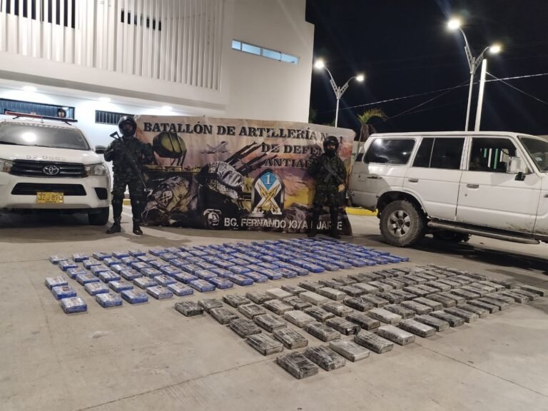 Ejército incauta 200 kilos de cocaína en zona rural de Albania, La Guajira