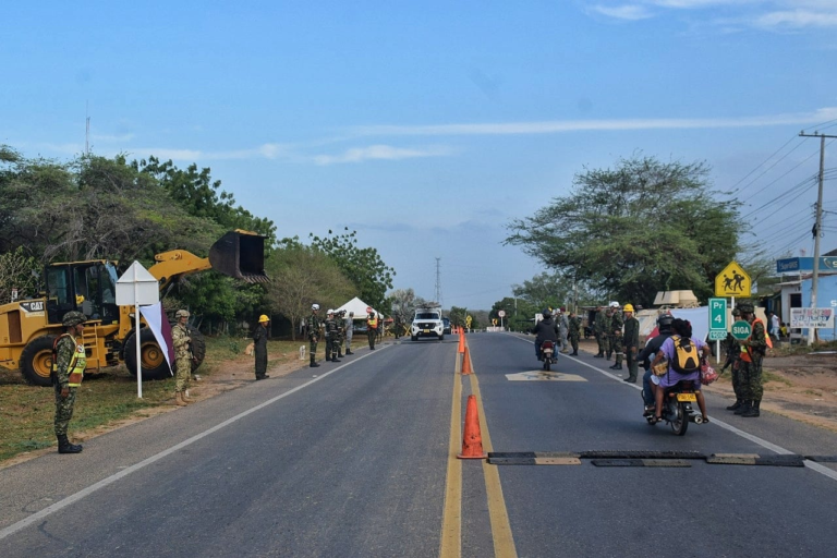 Intensifican operativos en la vía que comunica de Riohacha con Maicao