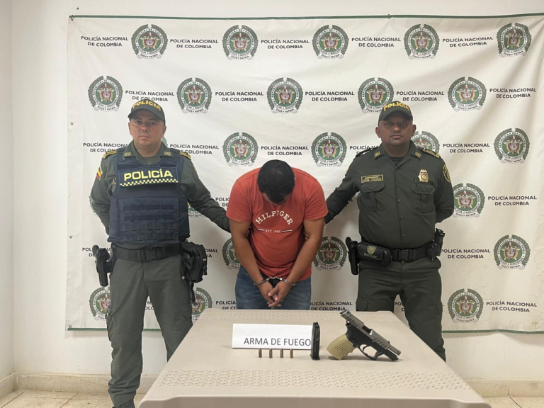 Capturan a hombre portando pistola sin salvoconducto en vía Manaure–Uribia