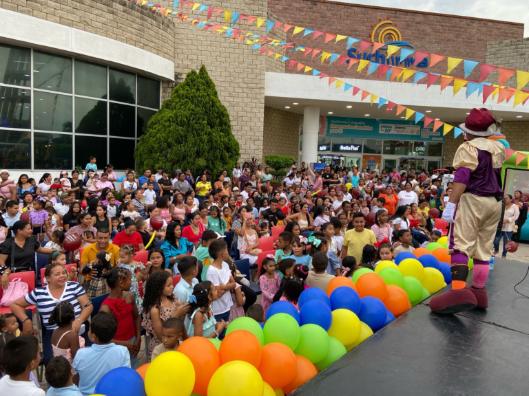 Con mucha satisfacción se realizó la celebración del Día del Niño en el centro comercial Suchiimma