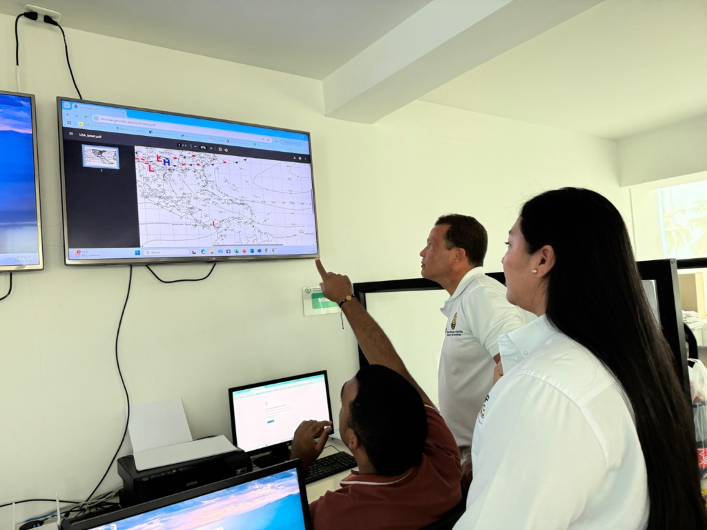 Dirección Operativa de Gestión del Riesgo de Desastres de La Guajira monitorea primera onda tropical en tránsito por el Caribe