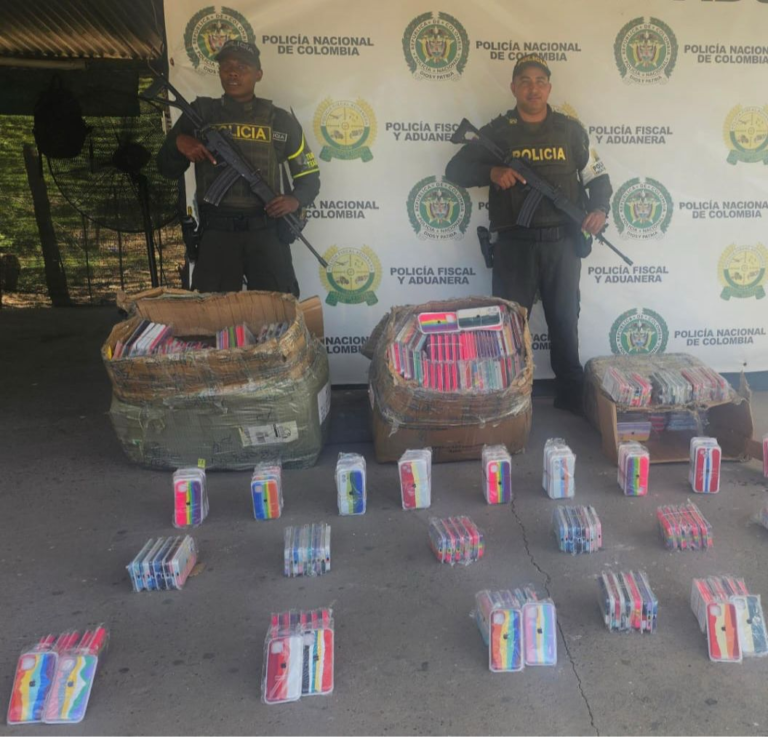 Decomisan cigarrillos y estuches de celular de contrabando en vías de La Guajira