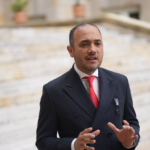 “La Guajira paga el precio de un gobierno que improvisa e incumple”, advierte el senador Deluque tras salida de EDPR