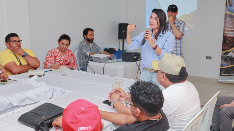 Uribia fue sede de encuentro nacional sobre transición energética con enfoque étnico y presencia de la ANLA