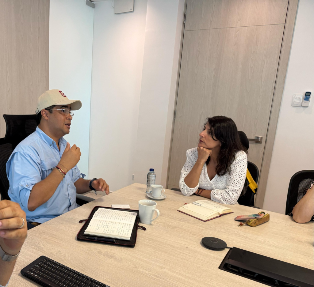 Ad portas de comenzar la construcción de la Marina de Riohacha, gobernador y directora de la ANLA revisan aspectos técnicos de la obra