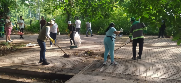 Adelantaron jornada de limpieza en la Avenida Brasil del municipio de El Molino