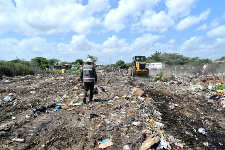 Entidades adelantaron jornada de limpieza y recuperación de espacios en los alrededores del aeropuerto de Riohacha