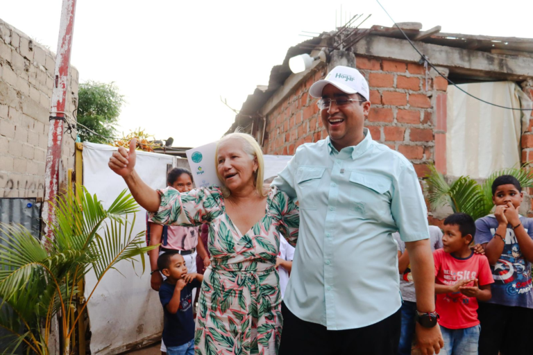 Jairo Aguilar Deluque, en su gestión como gobernador, alcanza 62,2 % de imagen positiva y 57,6 % de aprobación en encuesta aplicada en La Guajira