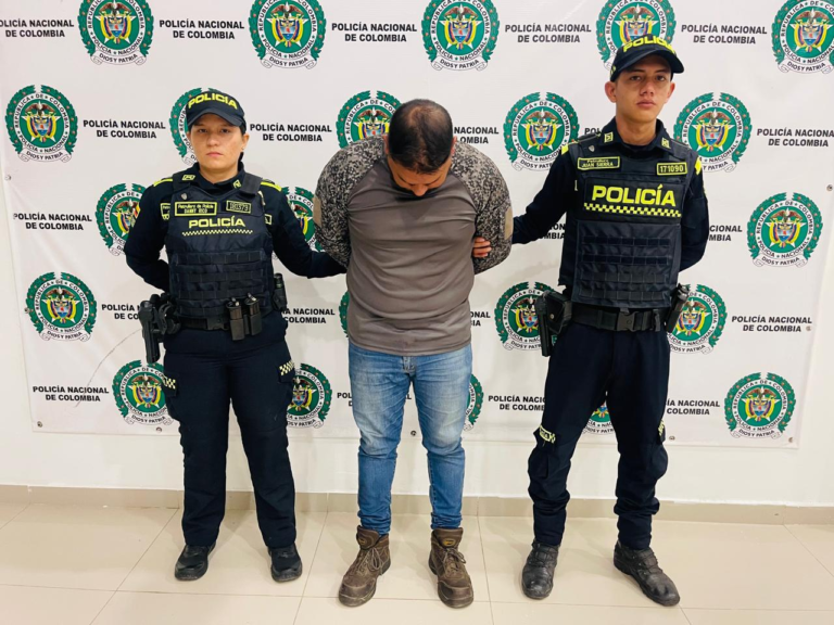 Capturado en Riohacha hombre que agredía a su pareja; tenía una pistola traumática