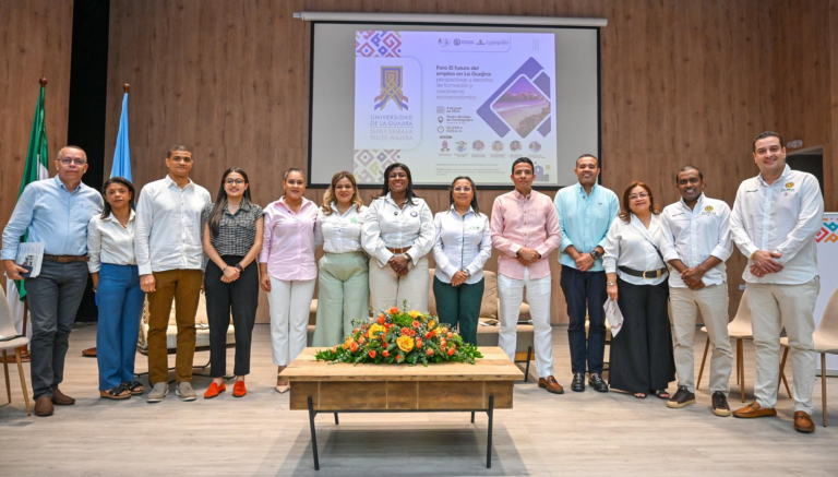 Uniguajira lidera estrategias para fomentar la empleabilidad y el emprendimiento en La Guajira