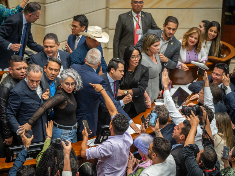 Consulta Popular del presidente Petro, obstruida por el Senado