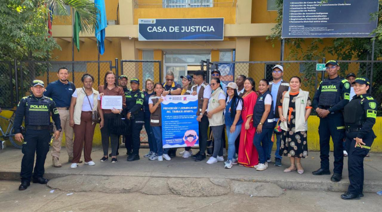 Policía Nacional lidera operativos en defensa de los derechos de la niñez en la ciudad de Riohacha