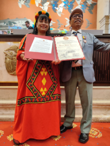 El Congreso exaltó a dos maicaeros por su legado en medicina legal y música guajira