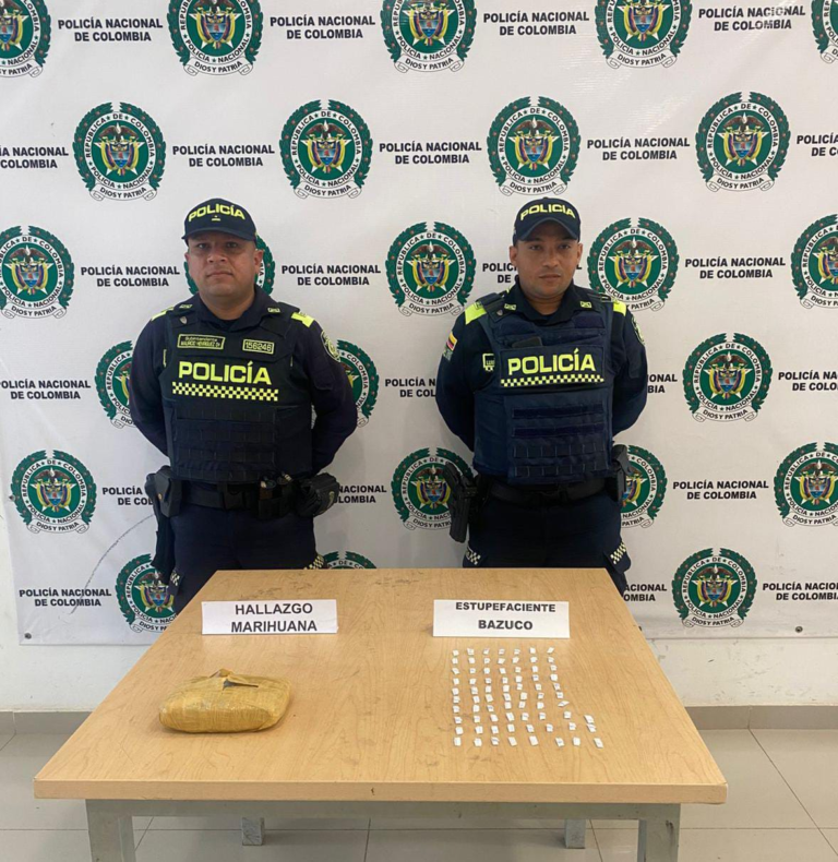 Abandonan 73 papeletas de bazuco y un paquete de marihuana al notar presencia policial en Riohacha