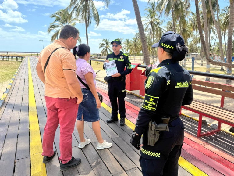 Policía Nacional adelantó jornada de prevención de delitos en niños, niñas y adolescentes en la ciudad de Riohacha