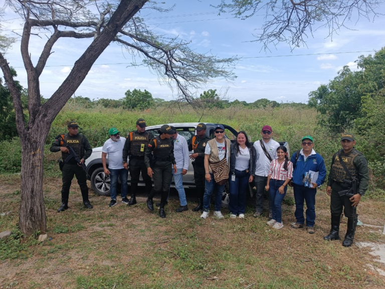 En La Guajira se realizó operativo nacional de control a la movilización y comercialización de productos forestales maderables y no maderables del 2025