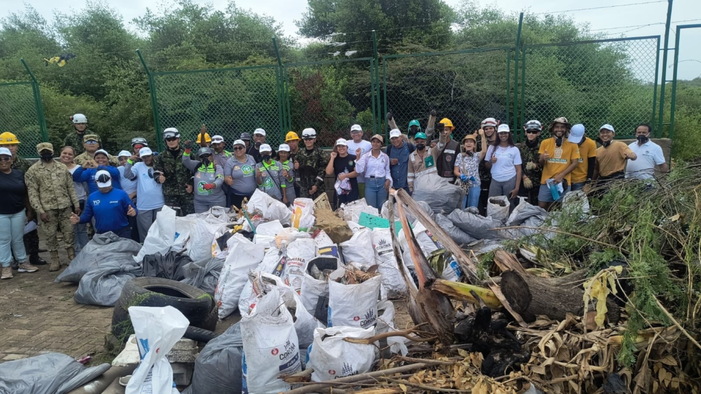 “Hemos recogido más de 2 mil toneladas de basuras en zonas afectadas por la disposición inadecuada de basura”: Genaro Redondo