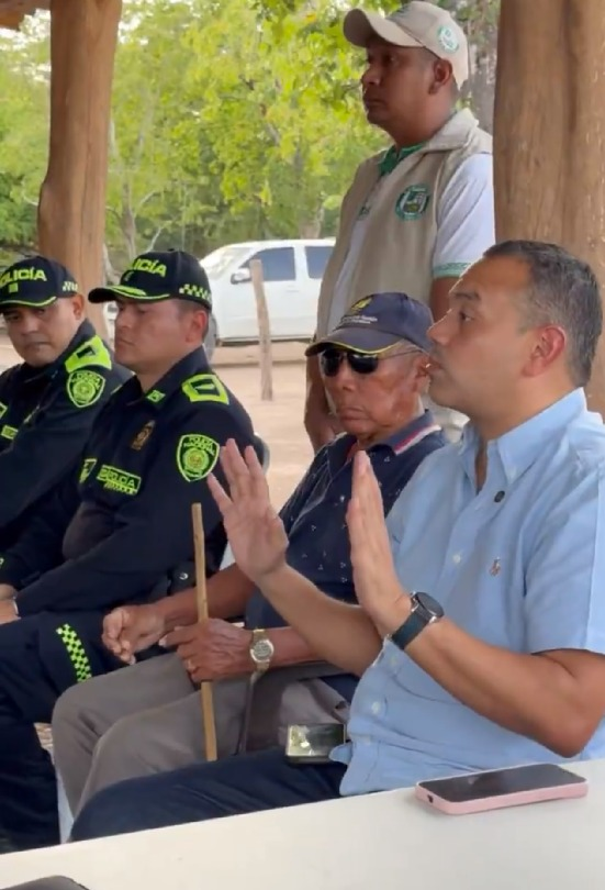 Gobierno departamental logra levantamiento de bloqueo en la vía Cucurumana tras diálogo con comunidad Oumana