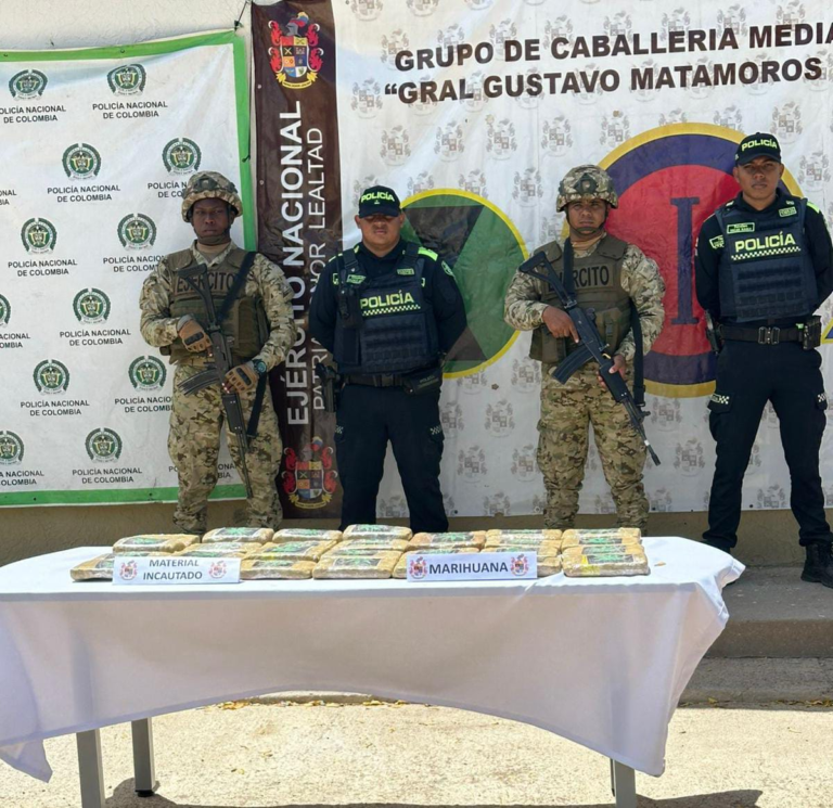 Golpe al microtráfico en zona rural de Maicao: incautan 14 kilos de marihuana abandonados en operativo conjunto