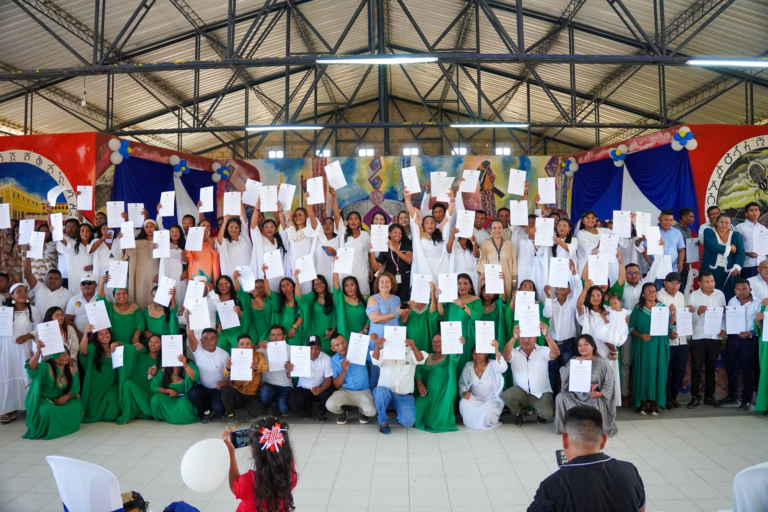 SENA certificó a los primeros 144 auxiliares promotores de salud del país en la Alta Guajira