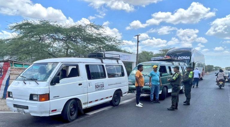 Policía refuerza la seguridad vial entre Riohacha y Maicao