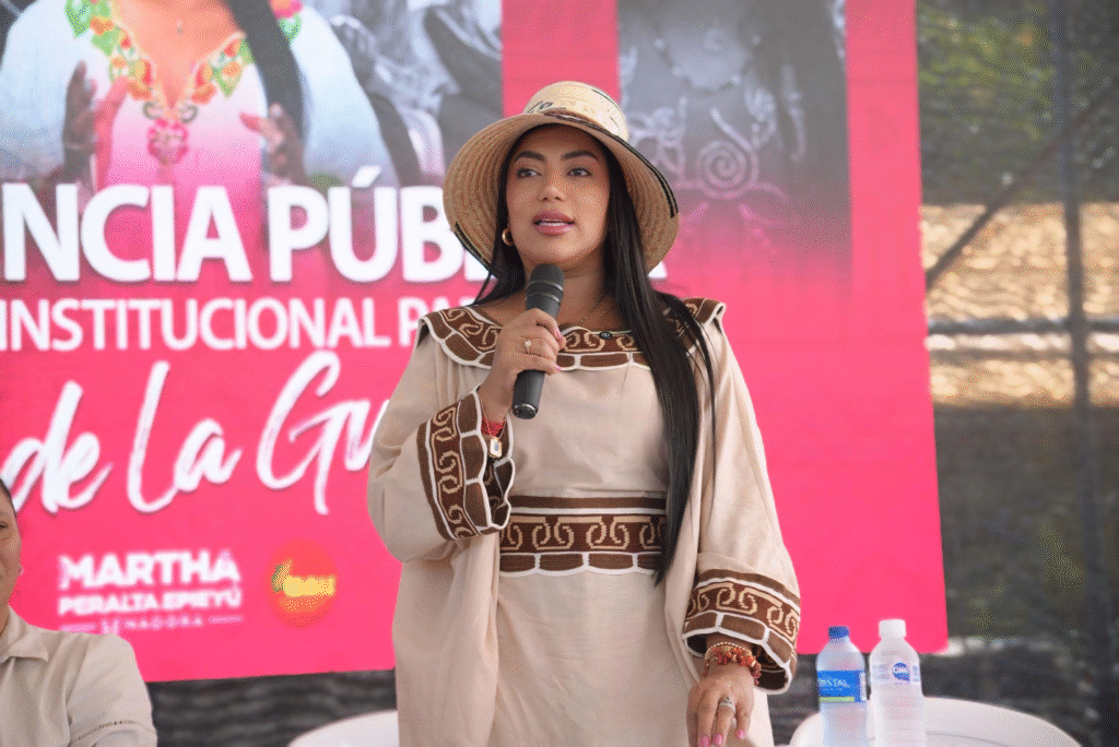 En el marco de los 500 años de Santa Marta, Martha Peralta Epieyú es reconocida como la Mejor Senadora del Magdalena Grande