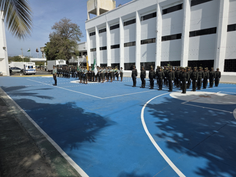 75 jóvenes se integran como Auxiliares de Policía para servir a La Guajira
