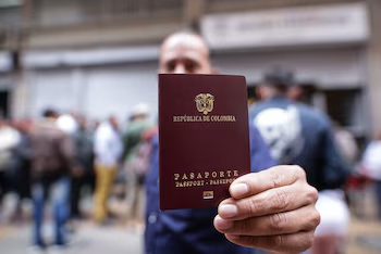 Colombia zafa de la crisis de pasaportes, pero… ¿aprendimos la lección?
