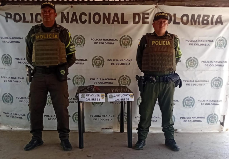 Policía incauta arma de fuego a presunto escolta durante control en vía Paradero–Maicao