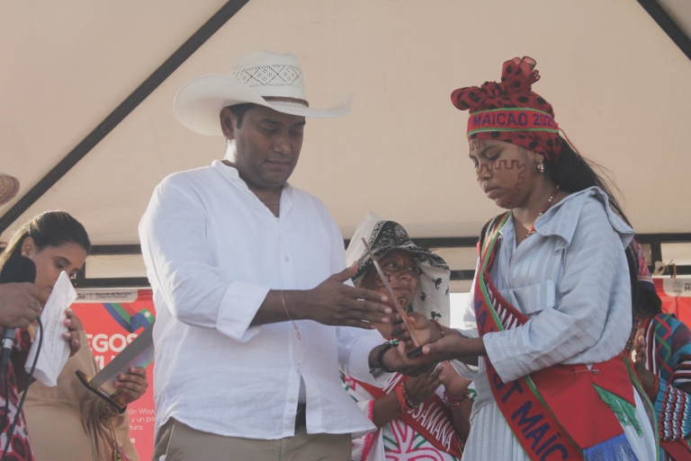 Brigitte Michel Uriana Ramírez es coronada como la Primera Majayut de Maicao