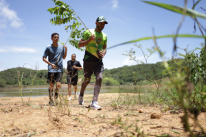 Corpoguajira impulsa la Ecorunning Trail ‘Leandro Díaz – Hatonuevo’ con énfasis en la sostenibilidad y la educación ambiental