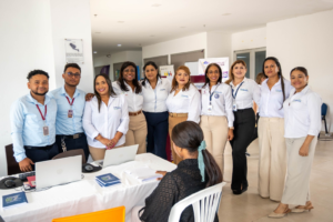 Feria de Empleabilidad 2025 reunió a más de 500 aspirantes y ofertó 300 vacantes en Maicao y Riohacha