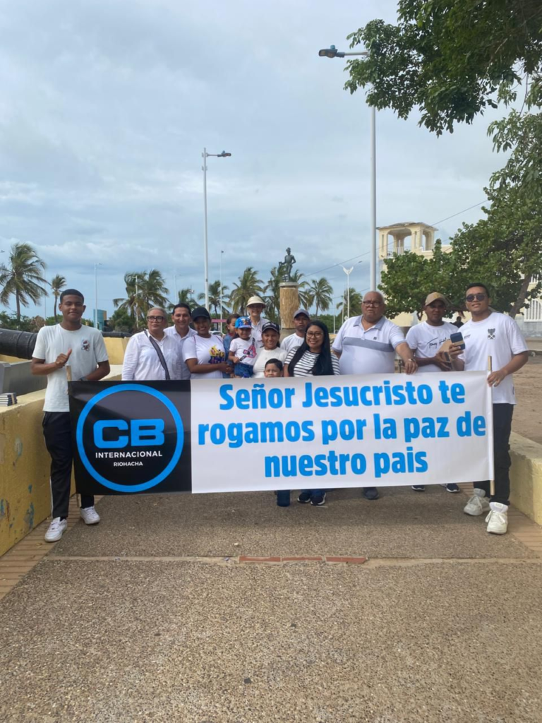 Marcha por la fe y la esperanza: iglesias cristianas recorren las calles de Riohacha clamando por la paz, la seguridad y la familia