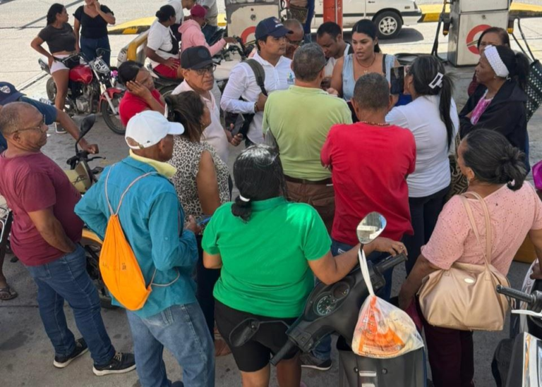 Ministerio Público atendió a usuarios que protestan en EPS Sanitas en San Juan del Cesar