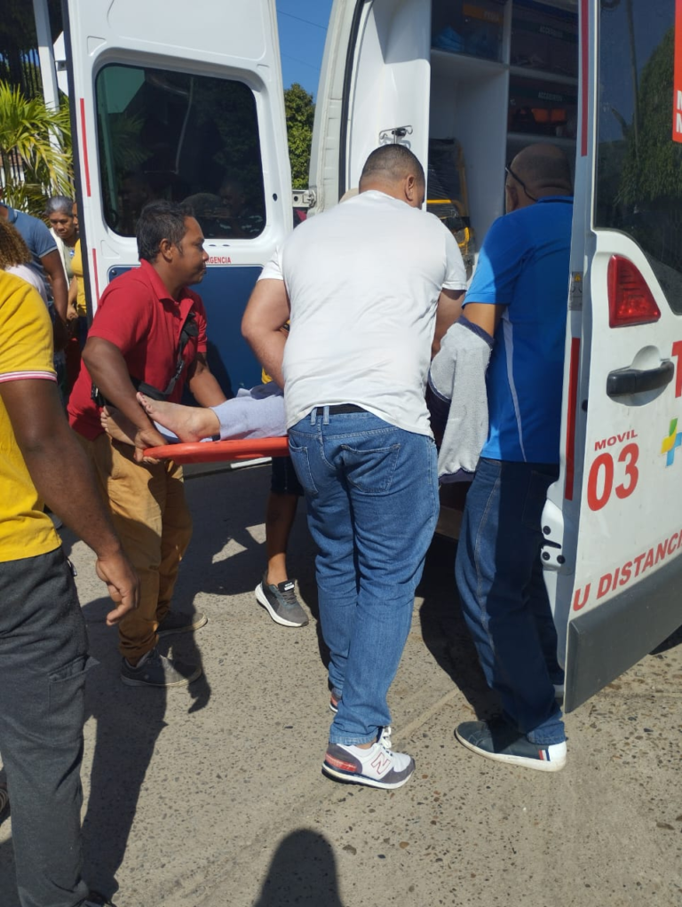 Accidente entre dos motocicletas deja cuatro personas lesionadas en Fonseca