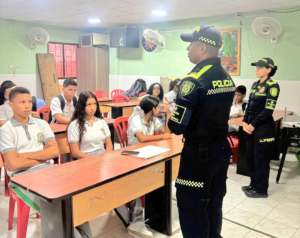 Policía Nacional adelantó jornada de prevención en la Institución Educativa El Carmen de Riohacha