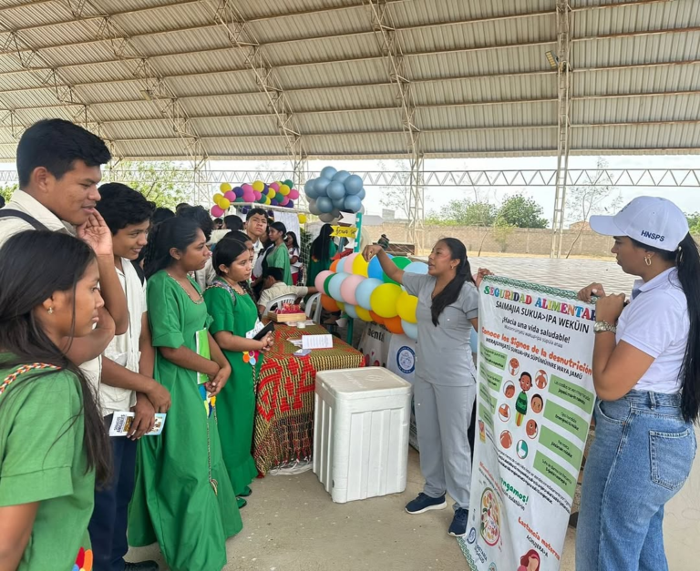 Alcaldía de Uribia adelantó feria para ofertar servicios amigables a estudiantes del área rural y urbana