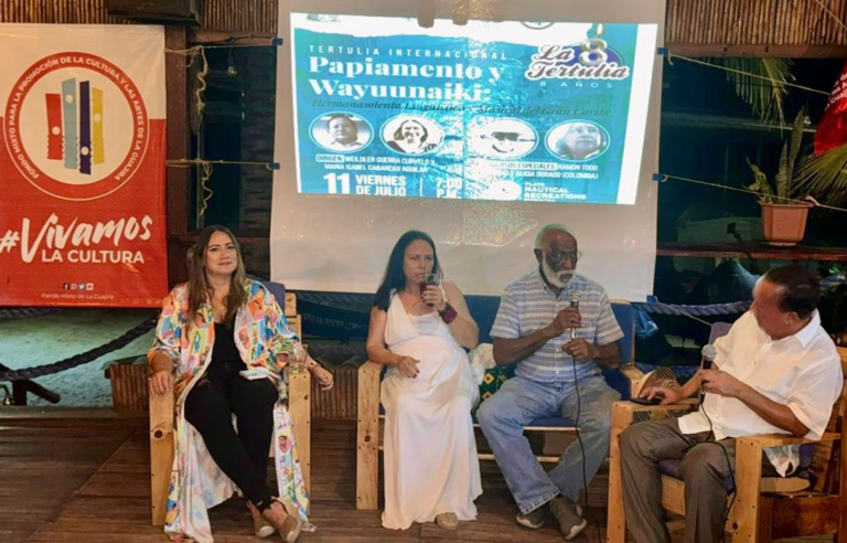 Durante el diálogo intercultural.