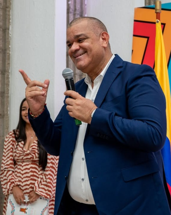 Rector de Uniguajira celebró nueva promoción de profesionales
