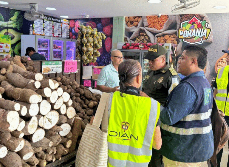 Policía Fiscal y Aduanera lidera jornada de prevención contra el contrabando en La Guajira