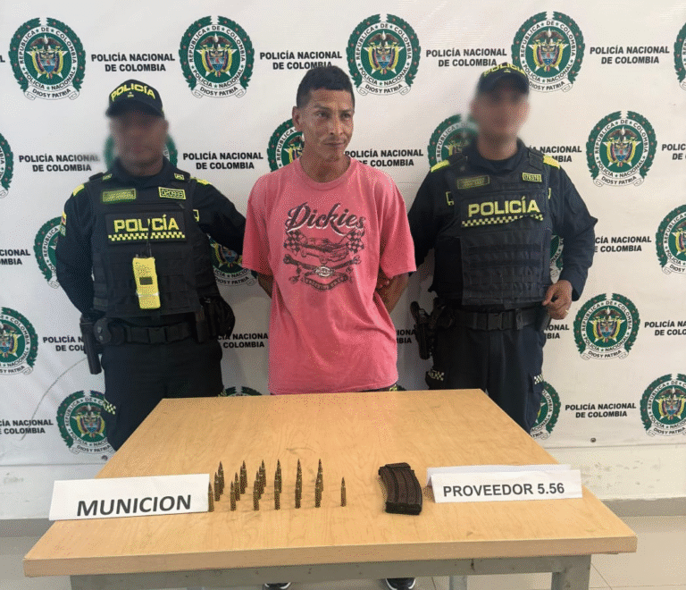 Capturan a dos hombres en Riohacha con proveedor de fusil y un arma traumática
