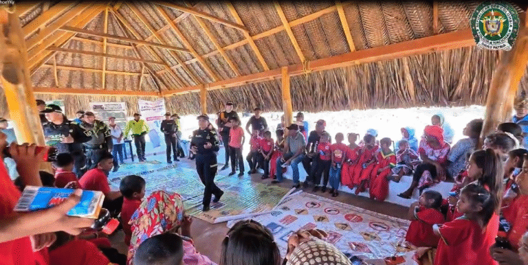 Policía Nacional fortalece la prevención en comunidades indígenas de La Guajira