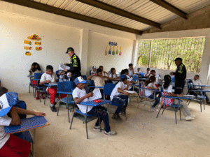 Polfa promovió la estrategia ‘Semilleros de Legalidad’ en La Guajira