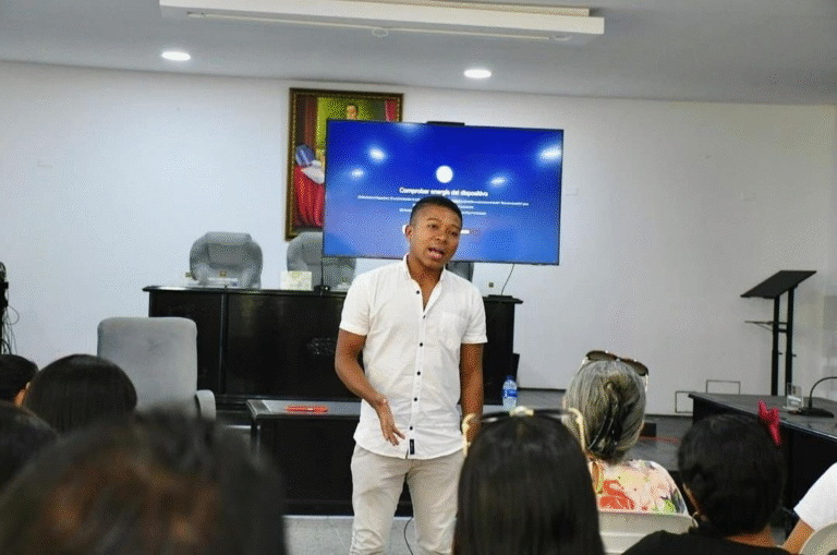“Tu futuro empieza hoy”: Gobernación de La Guajira promueve becas del Fondo de Comunidades Negras