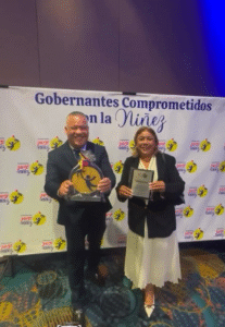 San Juan del Cesar recibe premio nacional por compromiso con la niñez