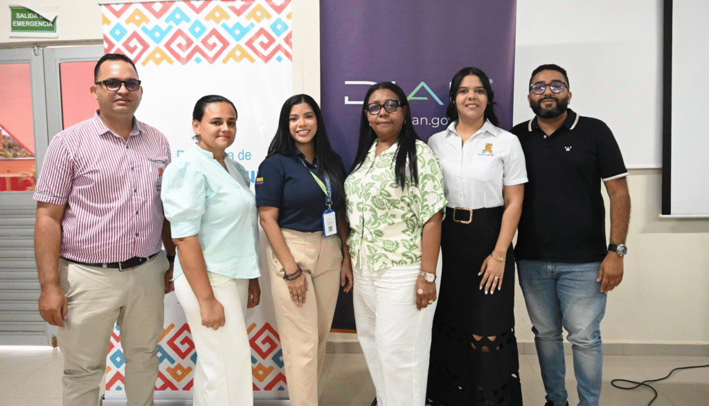 Directivos de DIAN seccional Maicao y de la Universidad de la Guajira Sede Maicao.