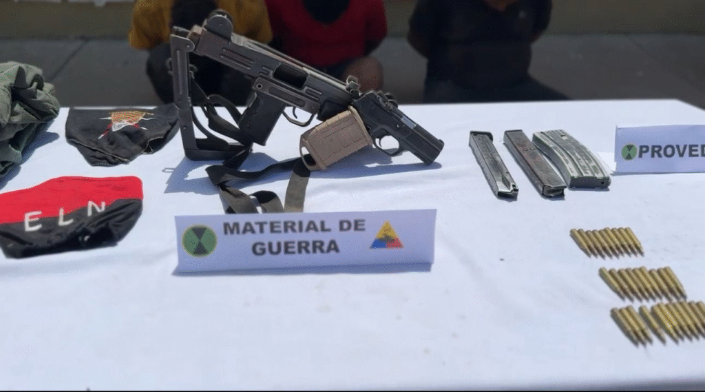 Robaron carro y el ELN se enfrentó con el Grupo Matamoros: tres capturados