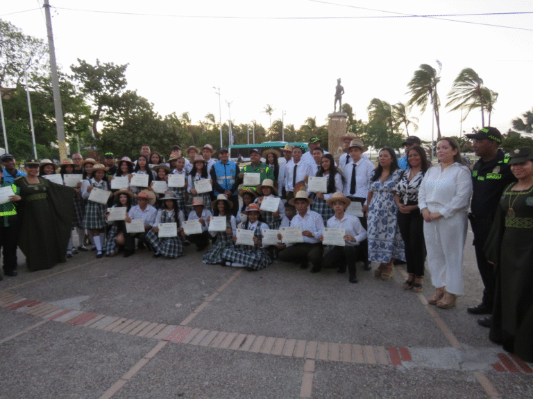 Policía Nacional clausura formación de los Guardianes del Turismo en Riohacha