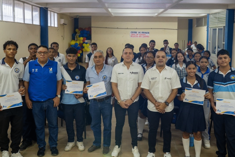 INSTRAMD clausura Planes de Movilidad Escolar 2025 en Riohacha
