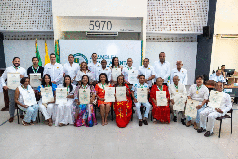 Asamblea de La Guajira exaltó a líderes del turismo en Sesión Especial